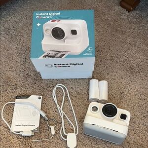 Instant Digital Camera for Kids - White